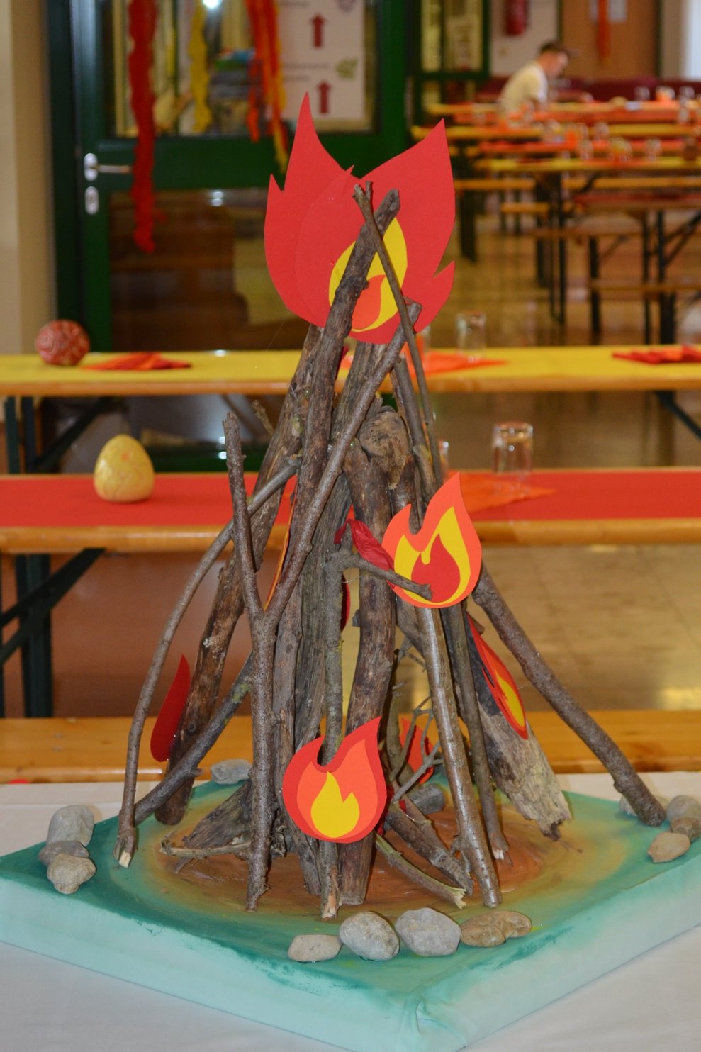 Lagerfeuer aus Papier